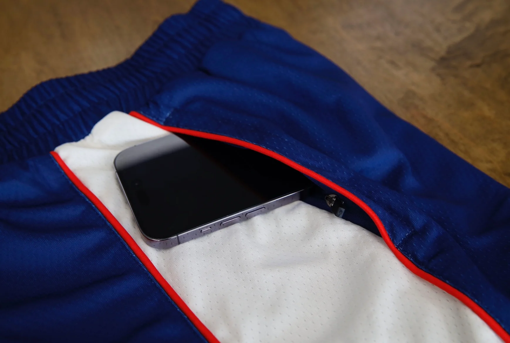 Geometric G Logo Shorts - Navy - Image 3