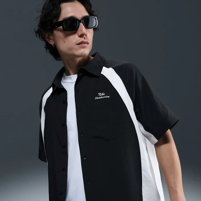 Nike SB Dri-FIT Woven Short-Sleeve Bowler Shirt - (Black) - Image 2